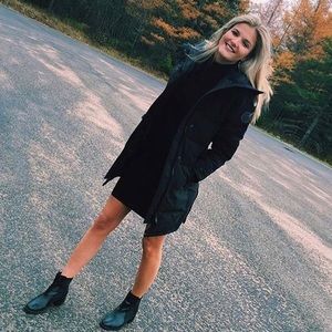 Canada Goose Jacket (xxs) black label